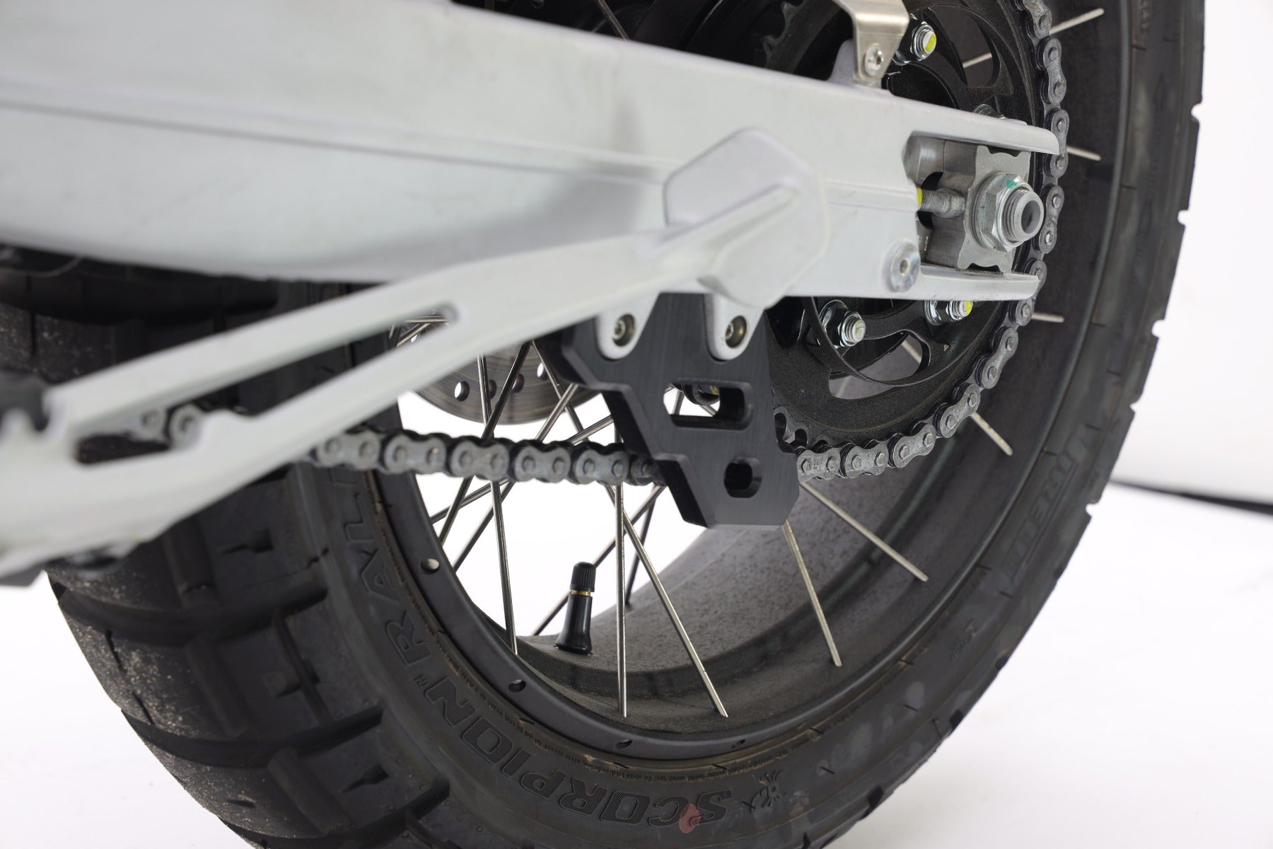 ISOTTA Protezione catena finale per APRILIA TUAREG 660 2022>