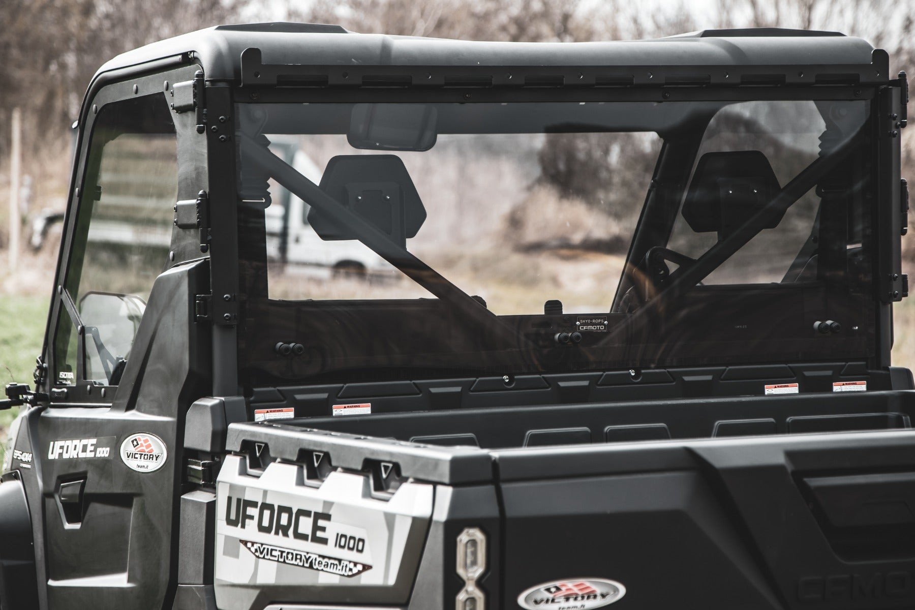 ISOTTA PARABREZZA POSTERIORE FUME' CHIARO PER CF UFORCE 1000 VERS. 2022 - Q4344-T