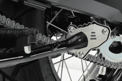 ISOTTA Estensione base del cavalletto laterale per SUZUKI DE 800 V-STROM