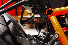 EVOTECH REAR BRAKE PUMP COVER BENELLI DUCATI KTM HUSQVARNA SILVER
