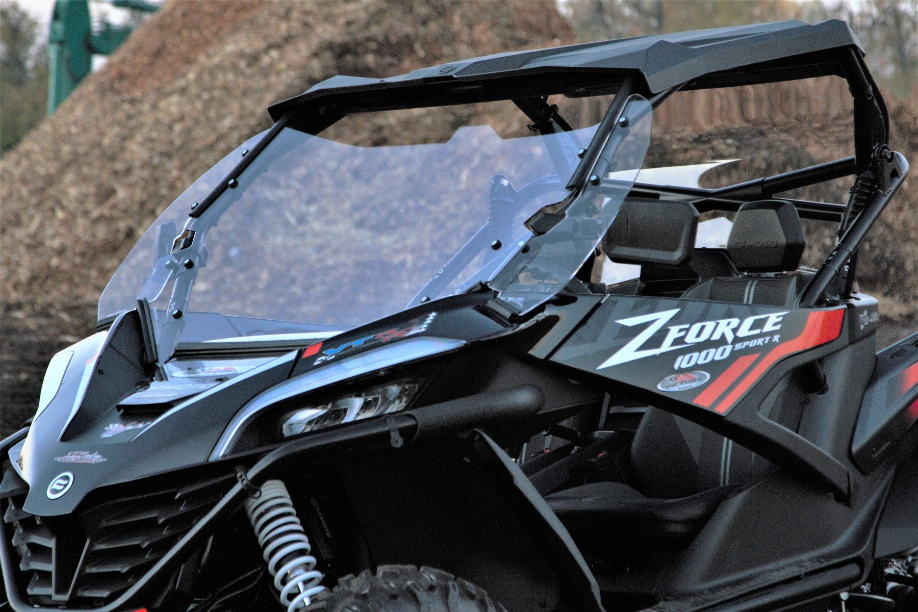 ISOTTA Parabrezza anteriore fissaggio con barra per CF MOTO ZFORCE 1000 SPORT 2022