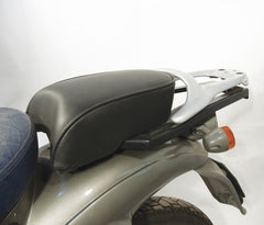 ISOTTA Kit: sella posteriore + supporto sella per APRILIA SCARABEO 50-100 2 - 4 TEMPI 1994 -2013