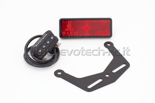 EVOTECH kit Luce targa, supporto catadiottro e catarifrangente omologato 720