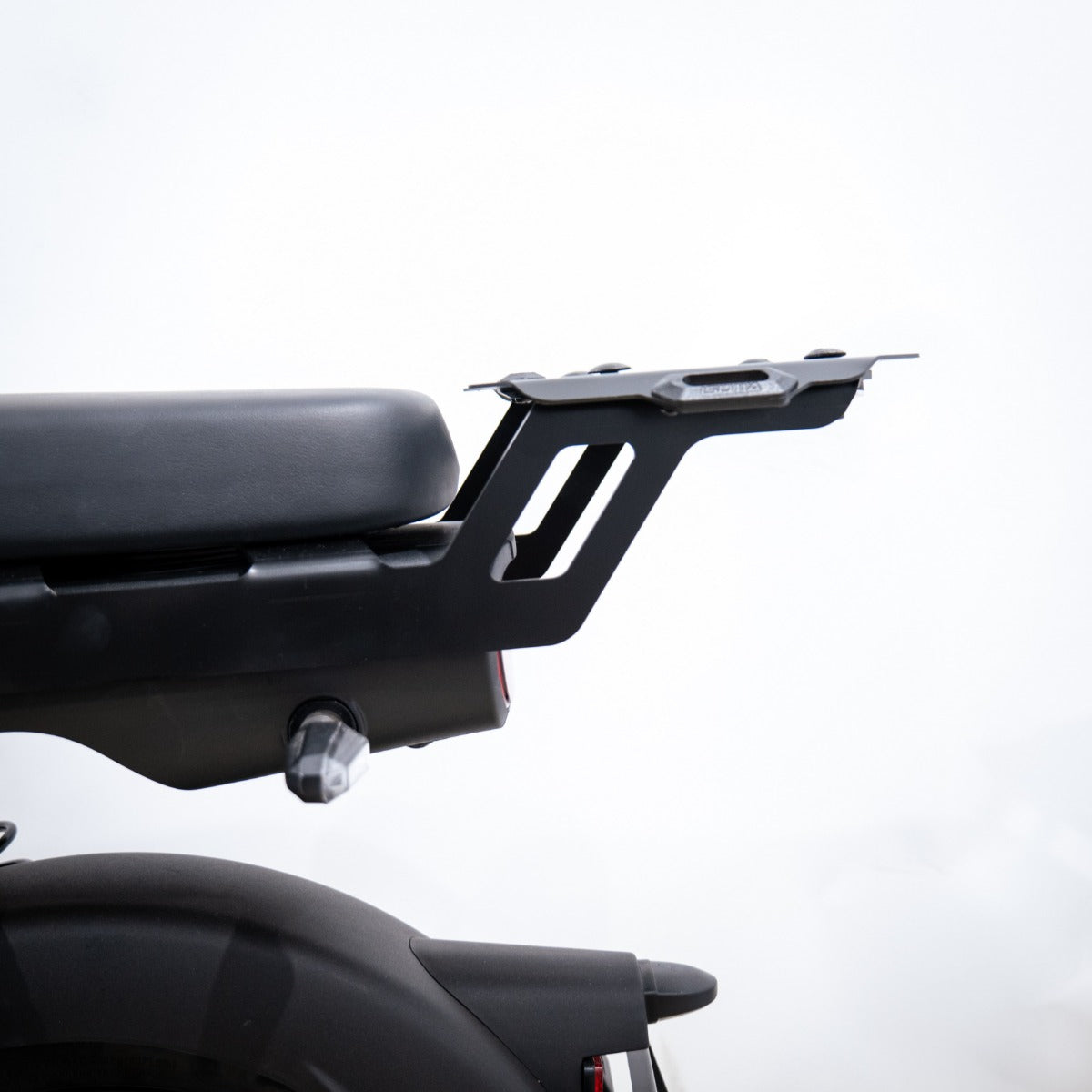 ISOTTA Portapacco in ferro per YADEA Y1S PRO 2023 - PA395