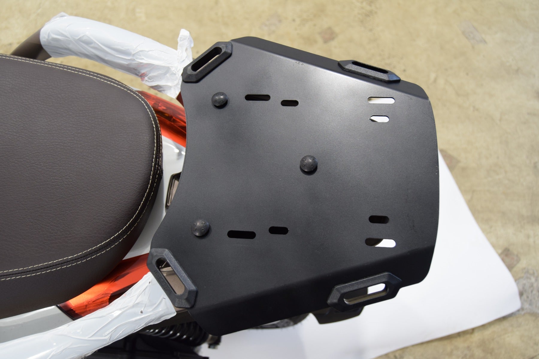 ISOTTA Portapacchi per Medley Piaggio 125/150 2020 - PA404