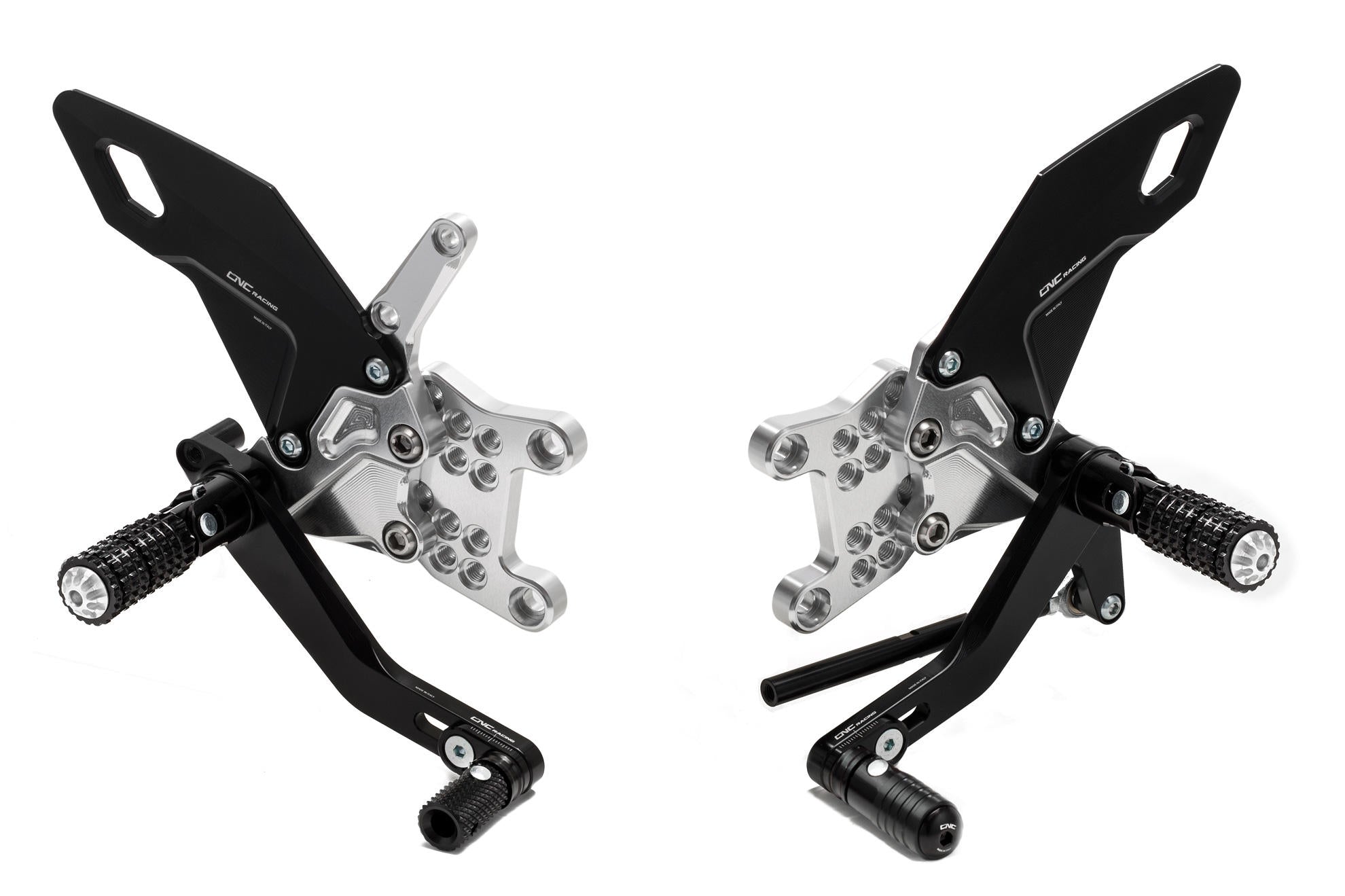 CNC RACING Pedane regolabili Aprilia RSV4 / Tuono