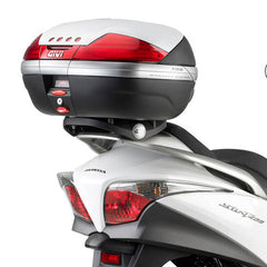 GIVI Attacco posteriore specifico per bauletto MONOKEY® SR19 per HONDA SILVER WING 600 0102-03-04/4  