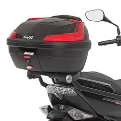 GIVI Attacco posteriore specifico per bauletto MONOLOCK® SR2121 per YAMAHA MAJESTY S 125 2014  